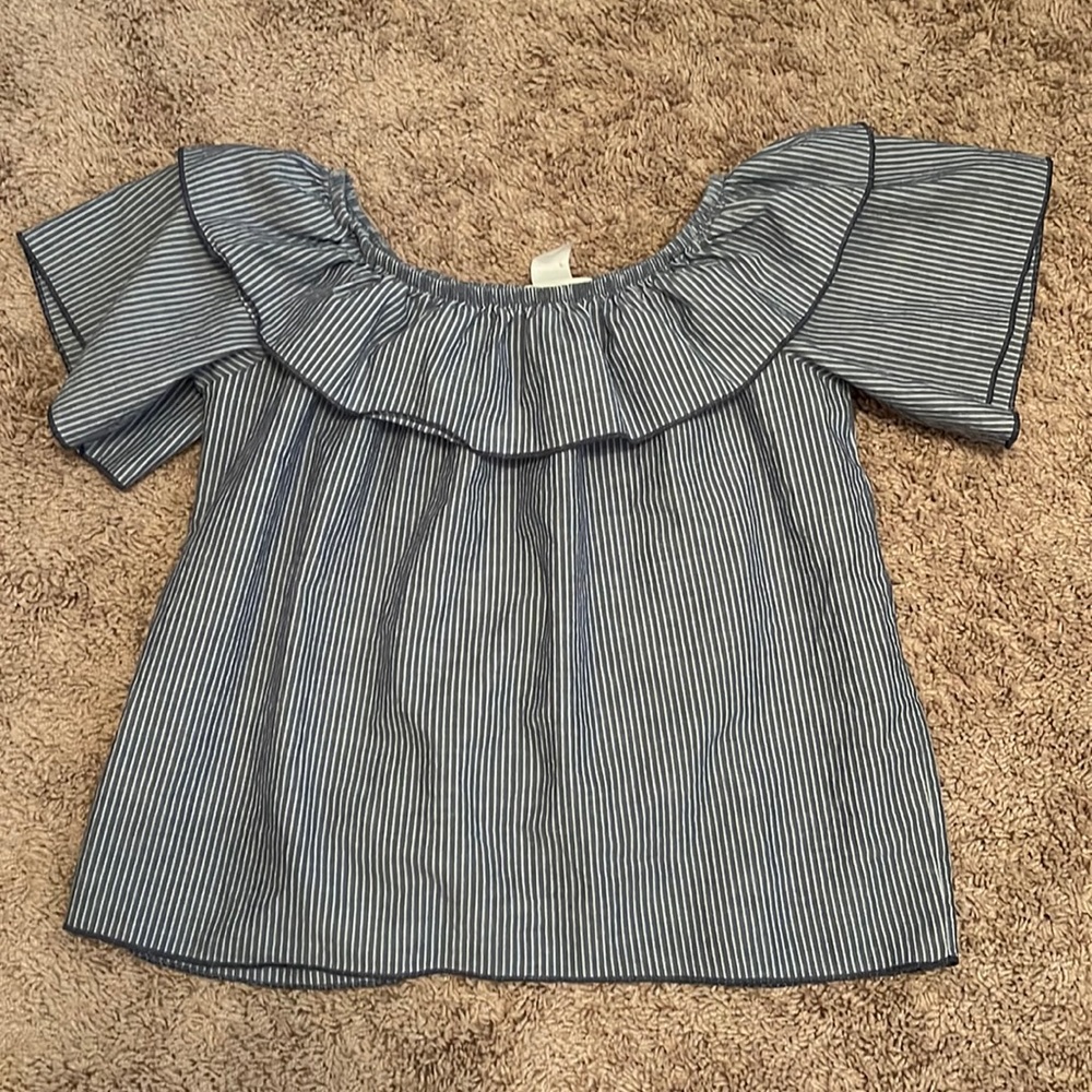 Off shoulder, mind code top